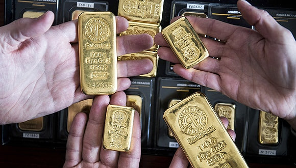 黄金期货直播室-美元走强下的黄金韧性：央行购金支撑长期价值